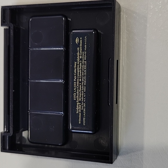 Estee Lauder eyeshadow quad - Picture 4 of 5